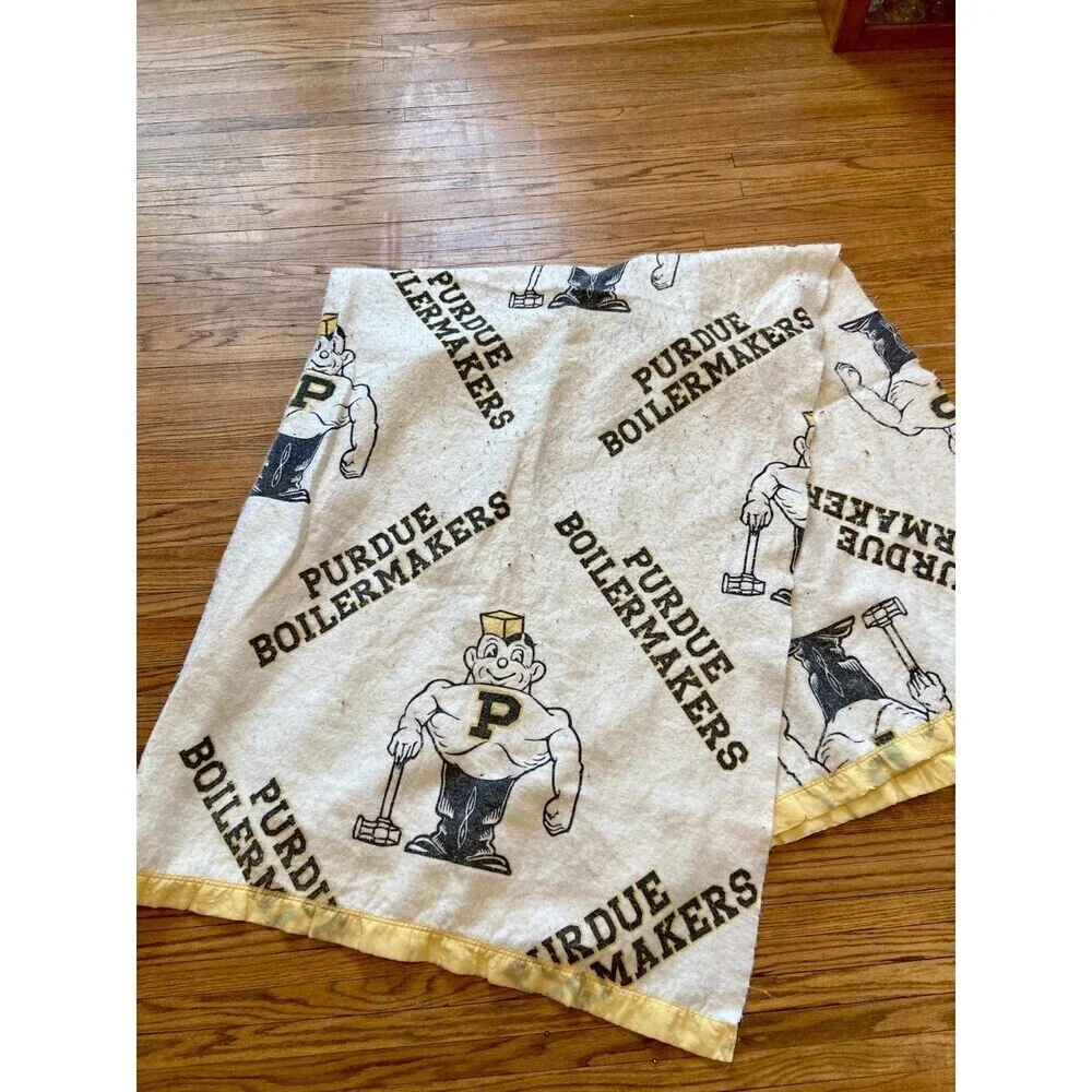 VTG Purdue Throw Blanket Boilermakers Pete Mascot Wool Tapestry Satin Trim Silky